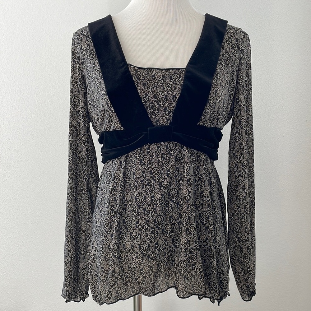 Studio M Black/Creme Velvet Blouse L